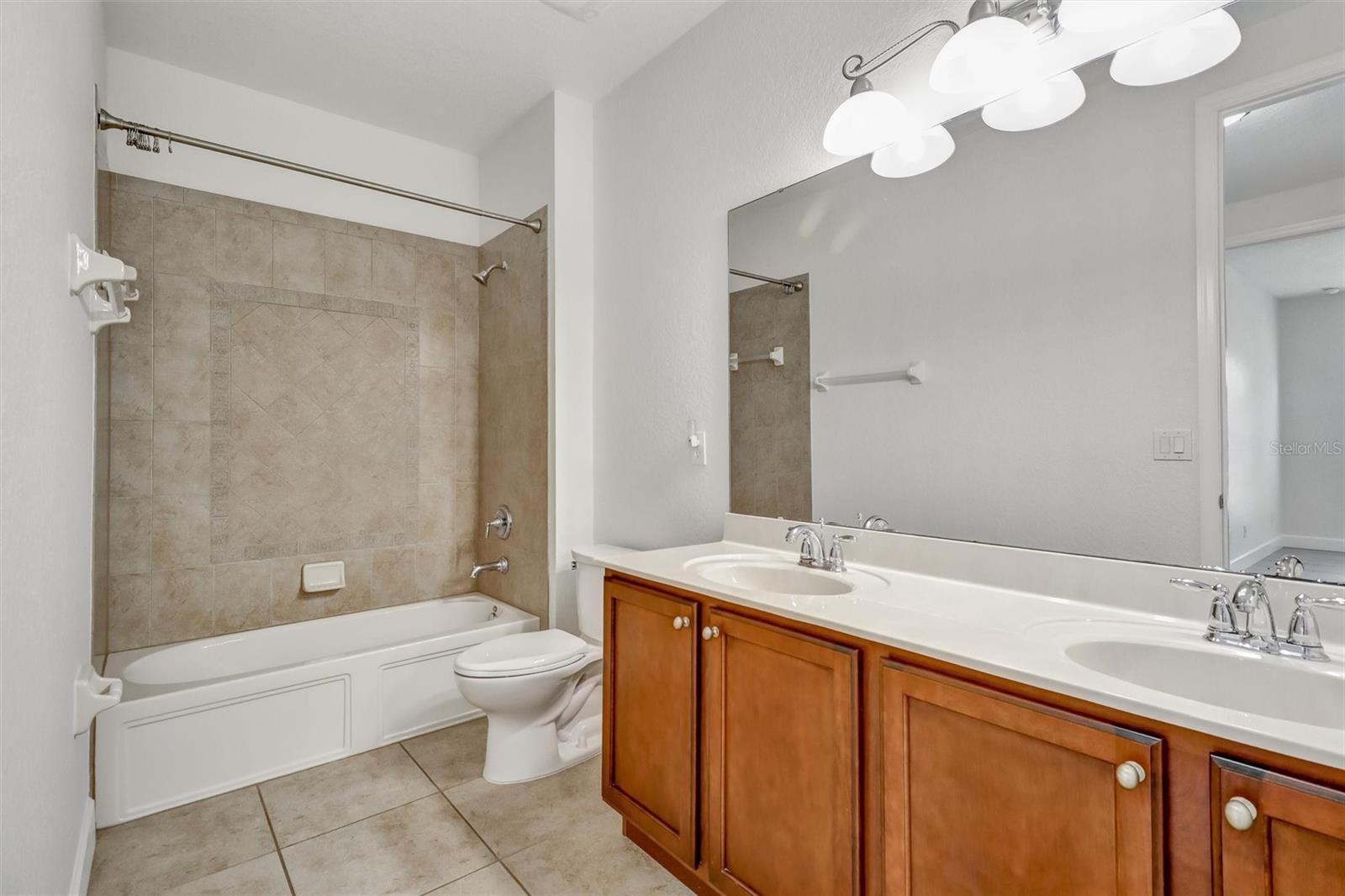 Image 31 of 44 For 8888 Della Scala Circle