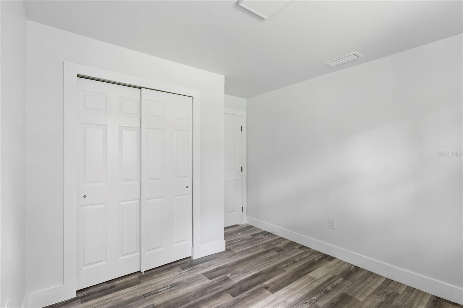 Image 11 of 37 For 4165 Peppertree Street