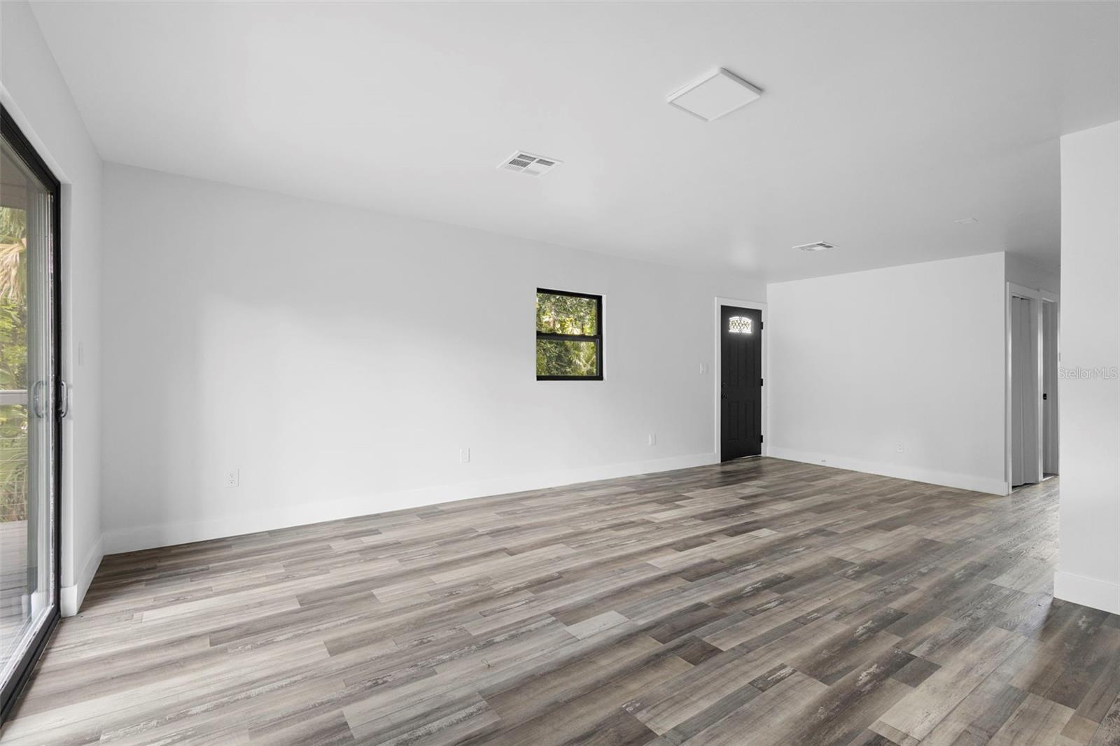 Image 3 of 37 For 4165 Peppertree Street
