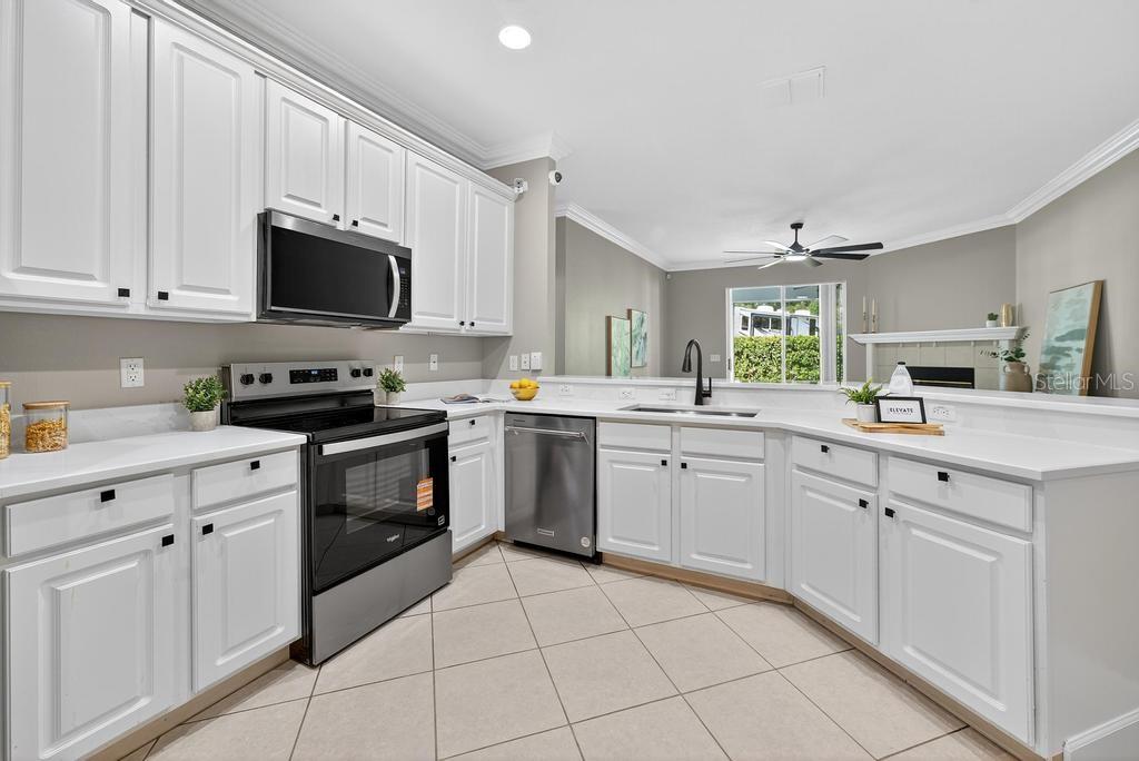 Image 18 of 62 For 908 Hilly Bend Drive