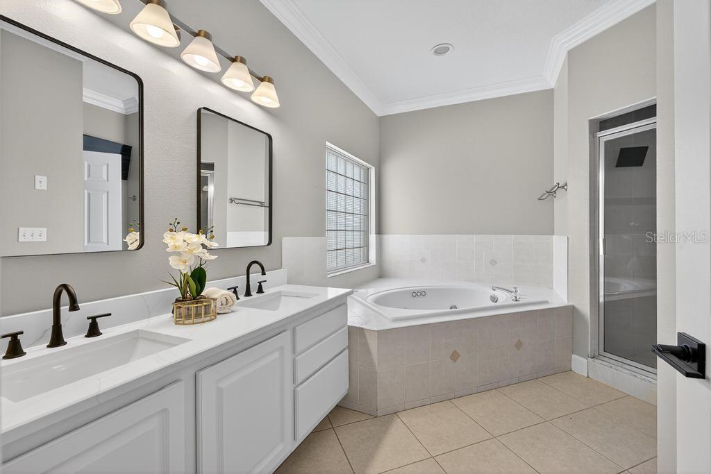 Image 33 of 62 For 908 Hilly Bend Drive