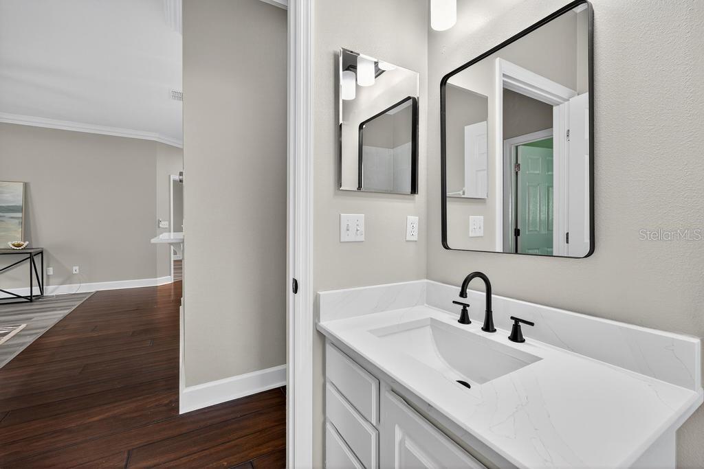 Image 42 of 62 For 908 Hilly Bend Drive