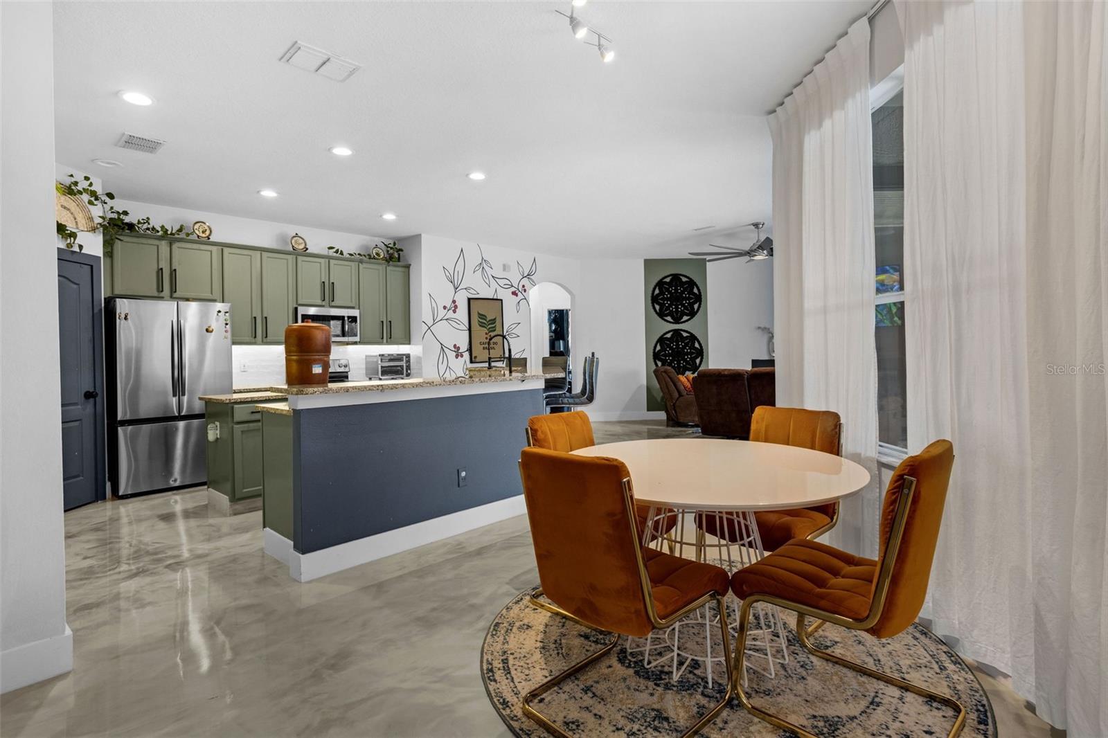 Image 15 of 45 For 2284 Blackjack Oak Street
