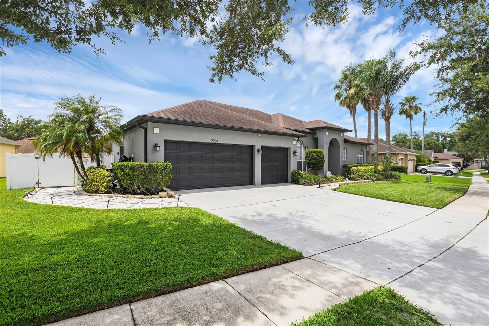 Image 3 of 45 For 2284 Blackjack Oak Street