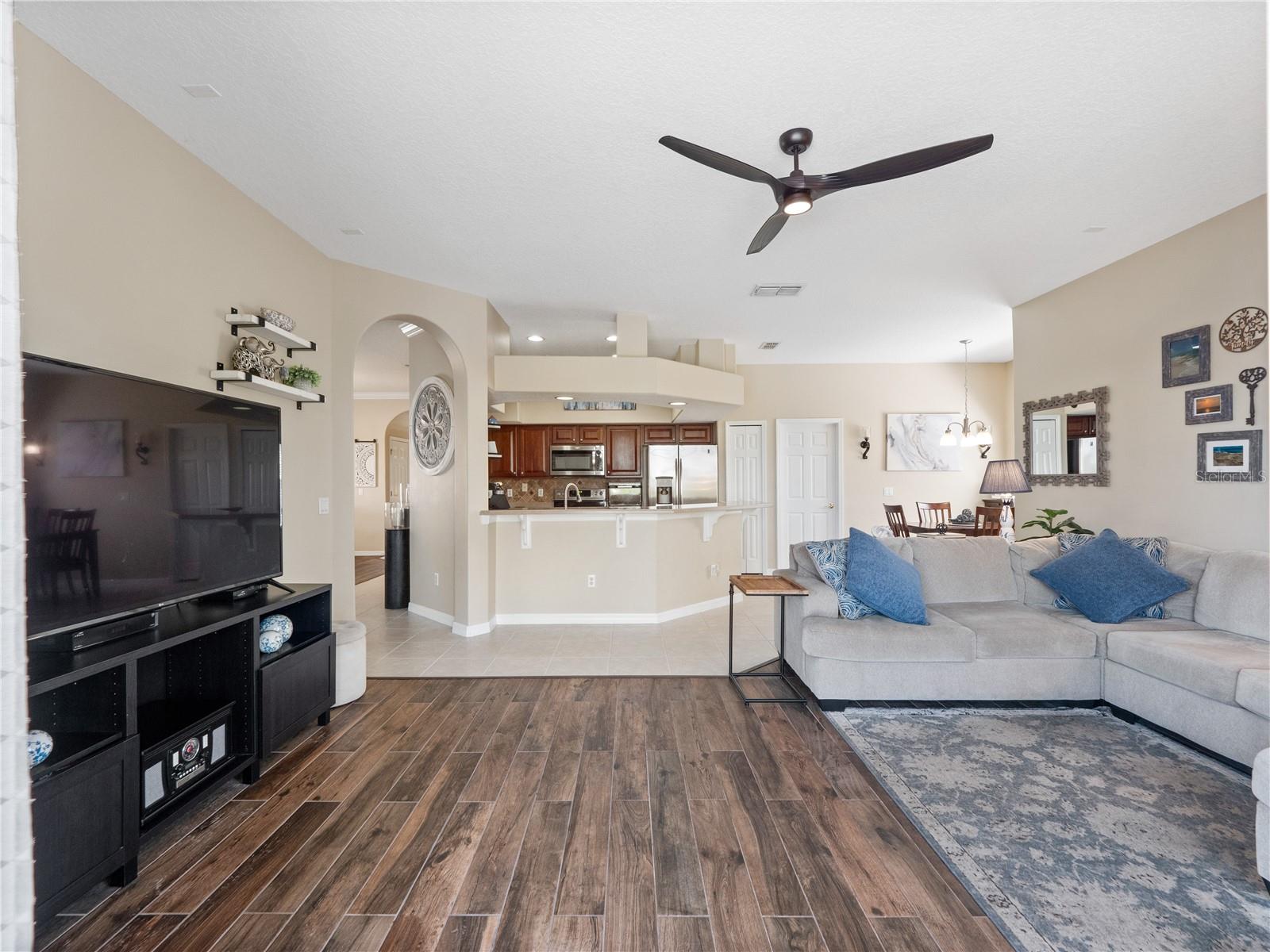 Image 13 of 49 For 2454 Black Lake Boulevard