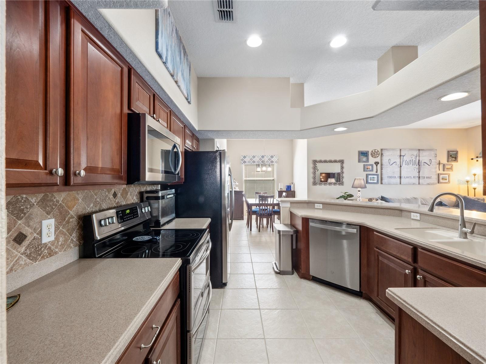 Image 16 of 49 For 2454 Black Lake Boulevard