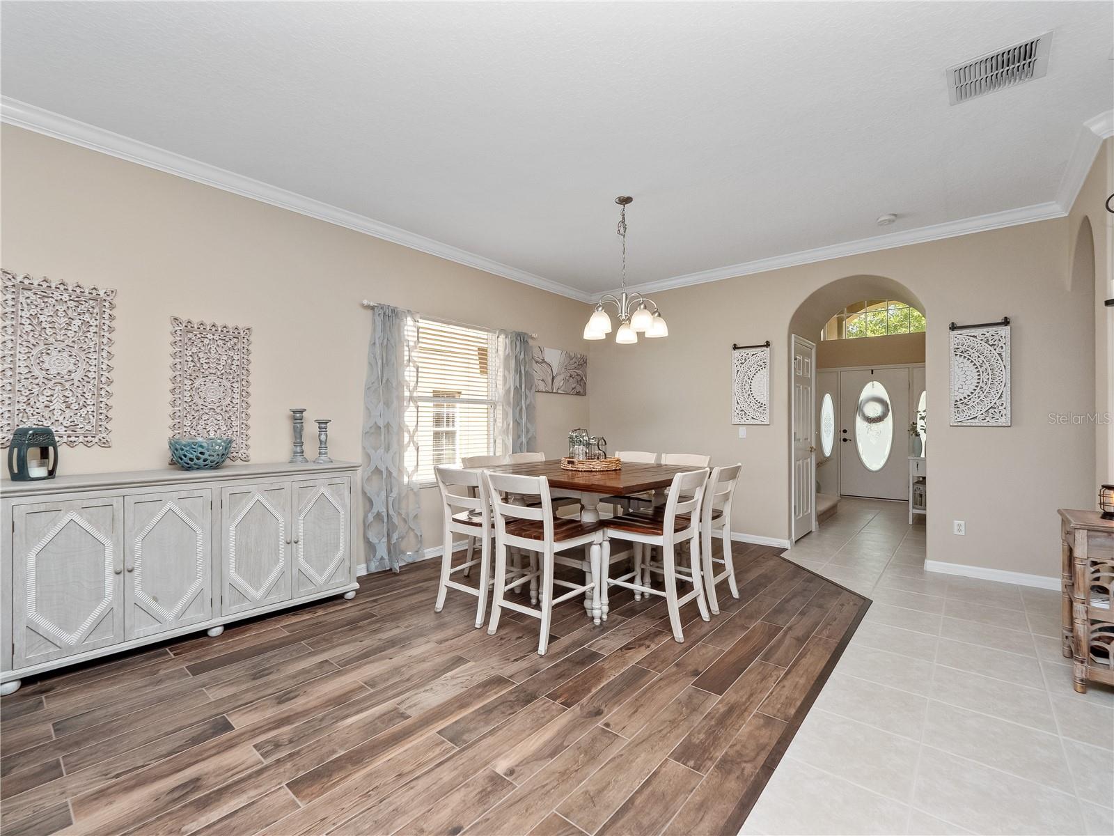 Image 8 of 49 For 2454 Black Lake Boulevard