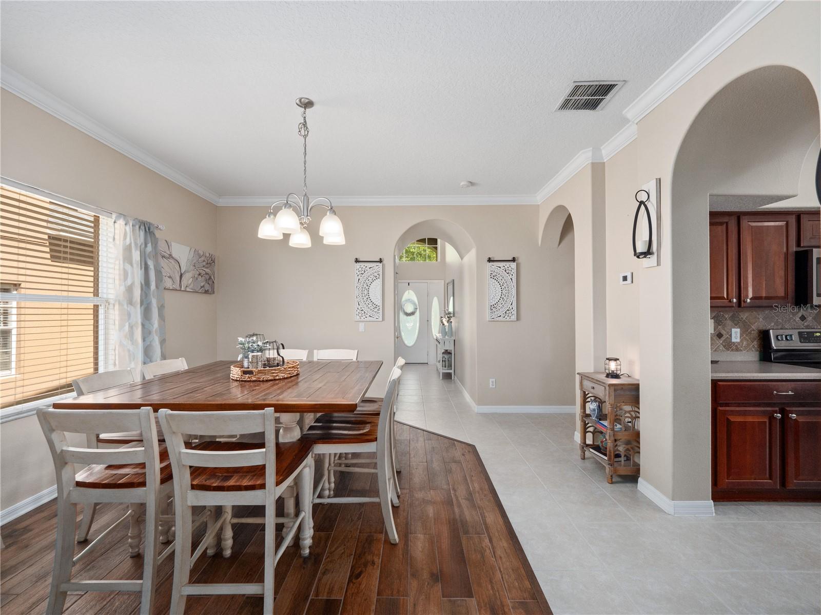 Image 9 of 49 For 2454 Black Lake Boulevard