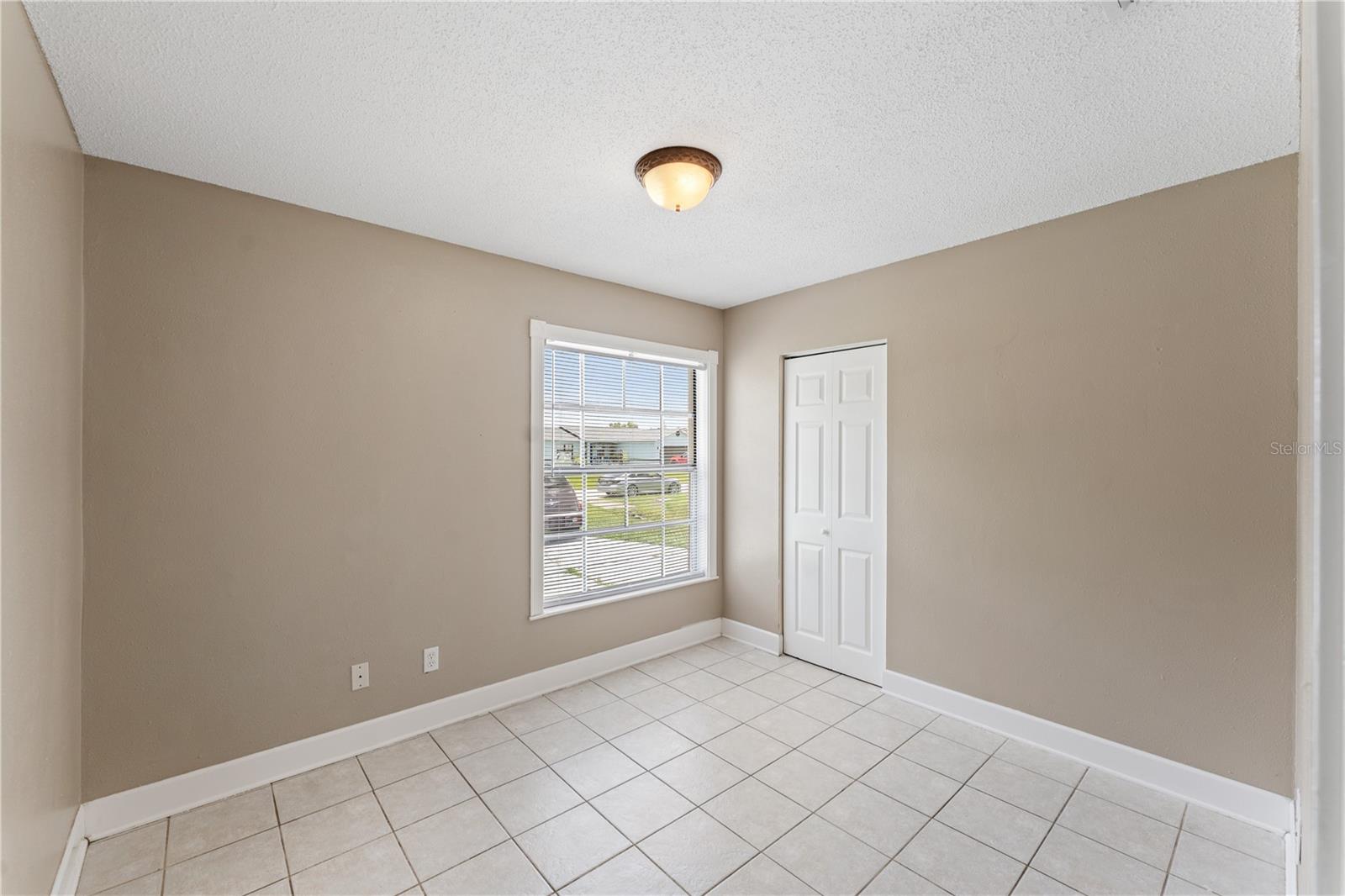 Image 16 of 21 For 752 Maderia Court