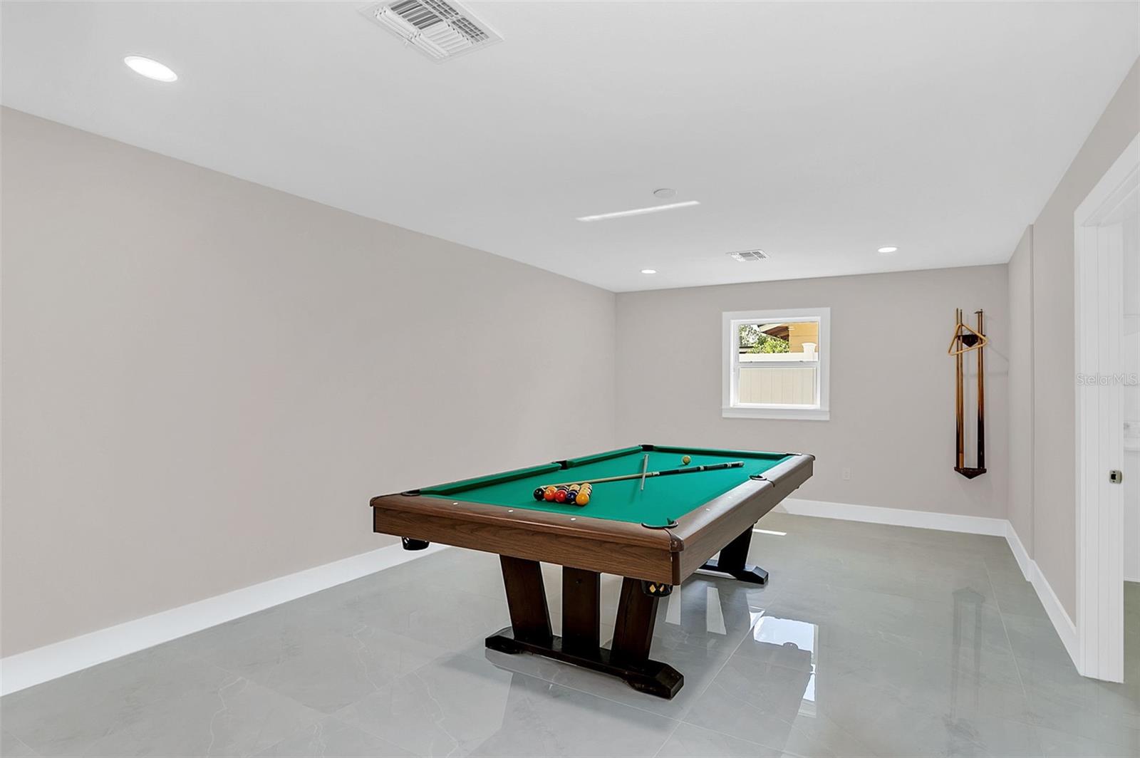 Image 13 of 38 For 2015 Summerfield Road
