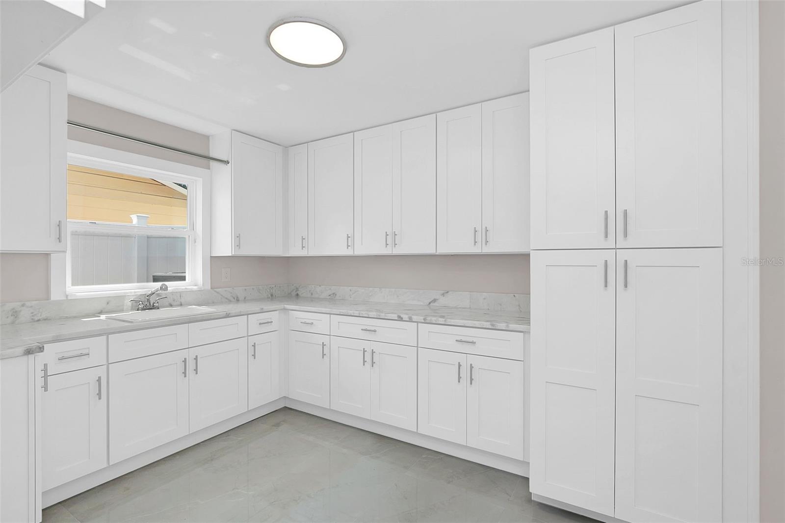 Image 14 of 38 For 2015 Summerfield Road