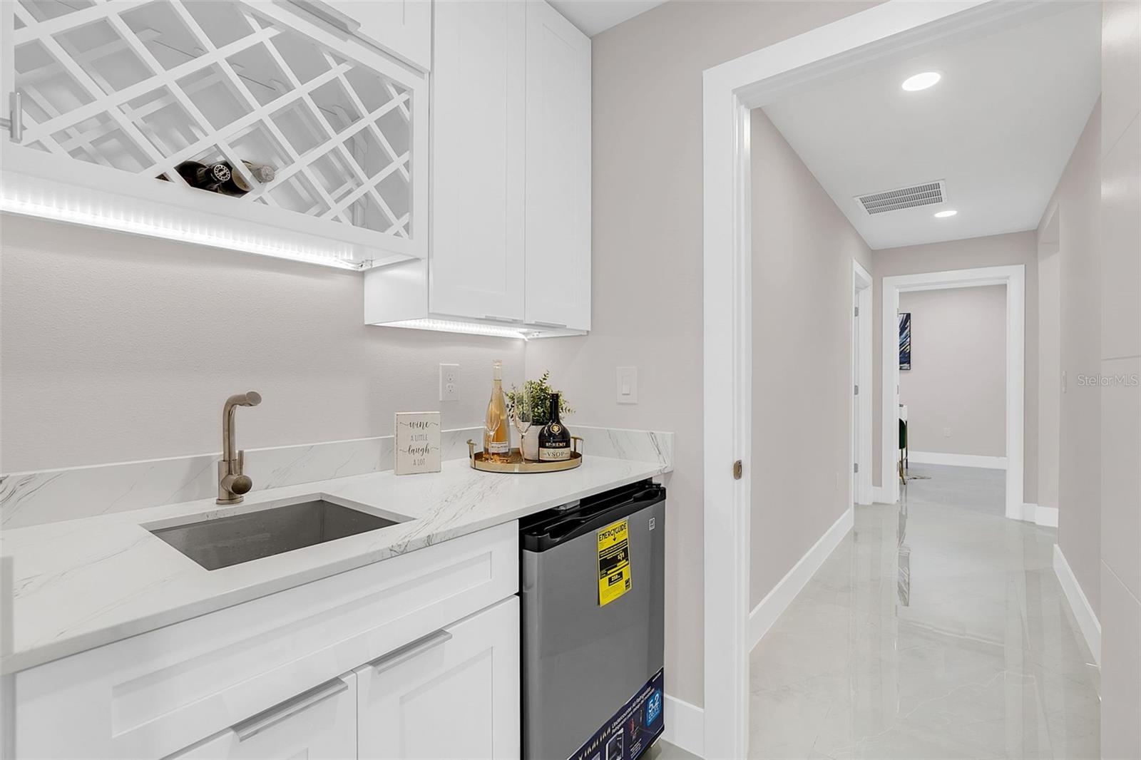 Image 18 of 38 For 2015 Summerfield Road
