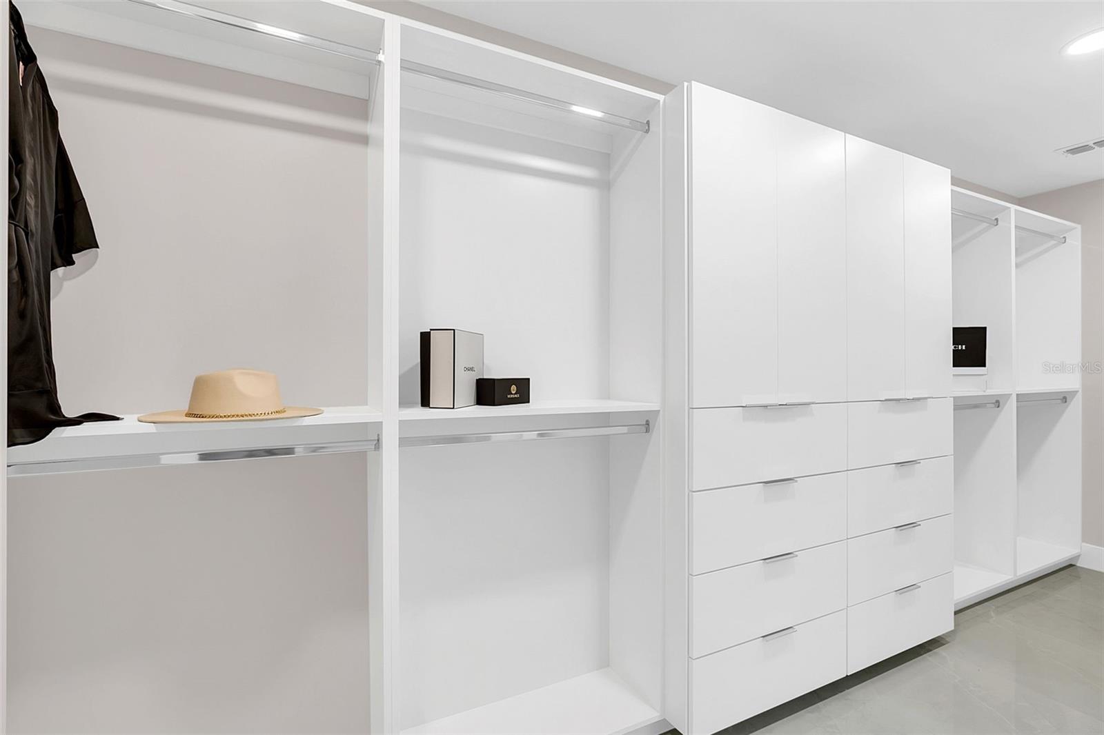 Image 21 of 38 For 2015 Summerfield Road