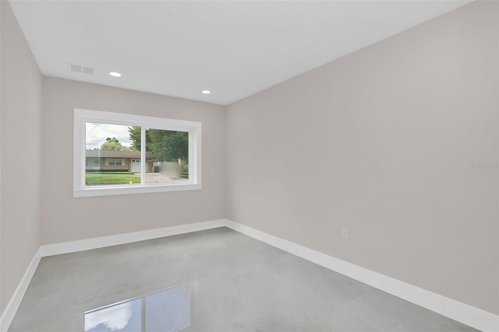 Image 22 of 38 For 2015 Summerfield Road