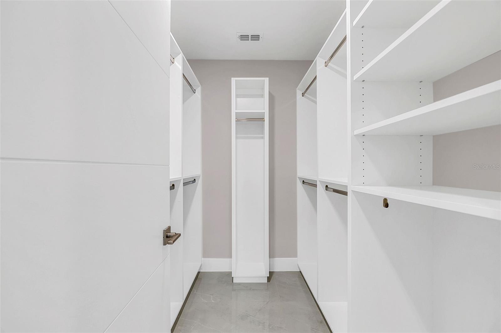 Image 27 of 38 For 2015 Summerfield Road