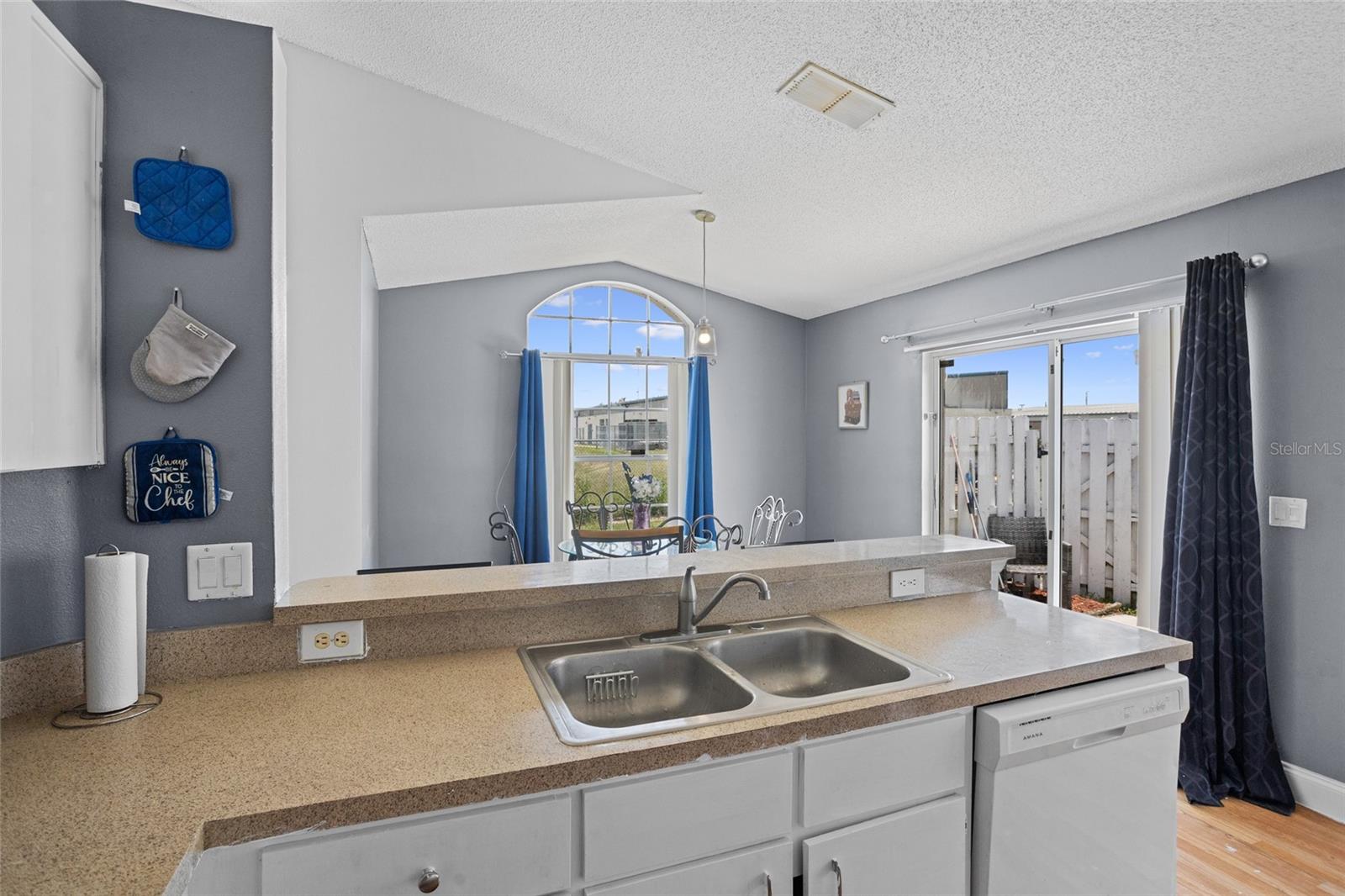 Image 8 of 26 For 2338 Harbor Town Drive