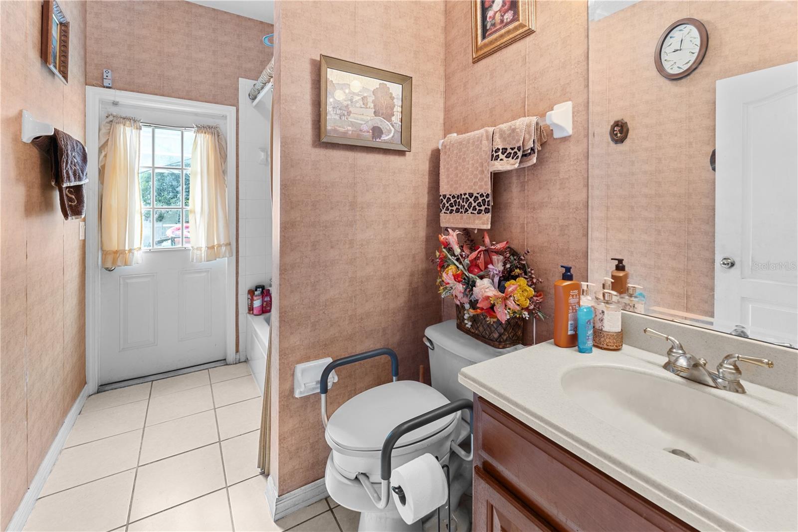 Image 12 of 25 For 417 Kehoe Boulevard