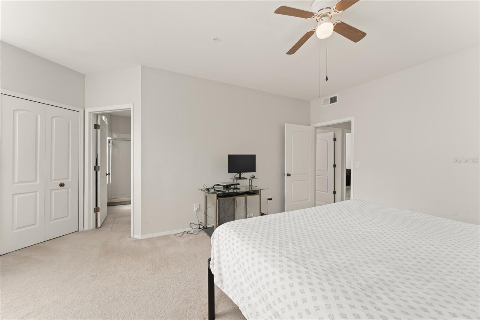 Image 27 of 38 For 420 Summit Ridge Place 200