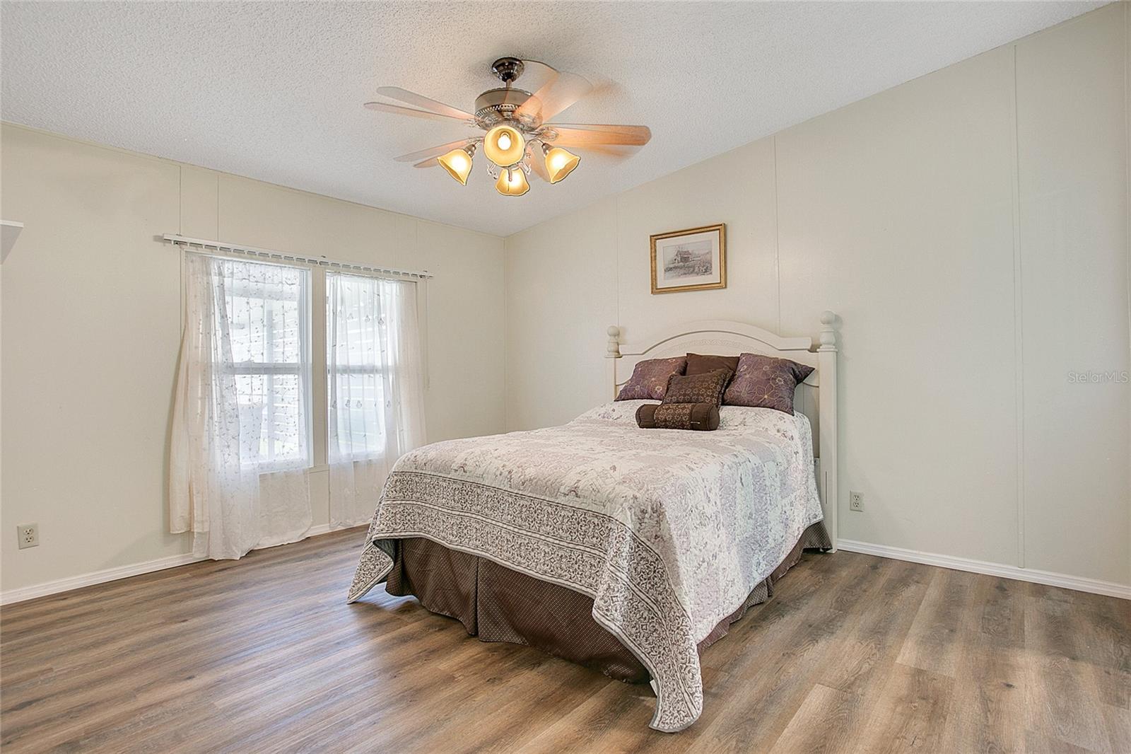 Image 17 of 36 For 1559 Nassau Circle