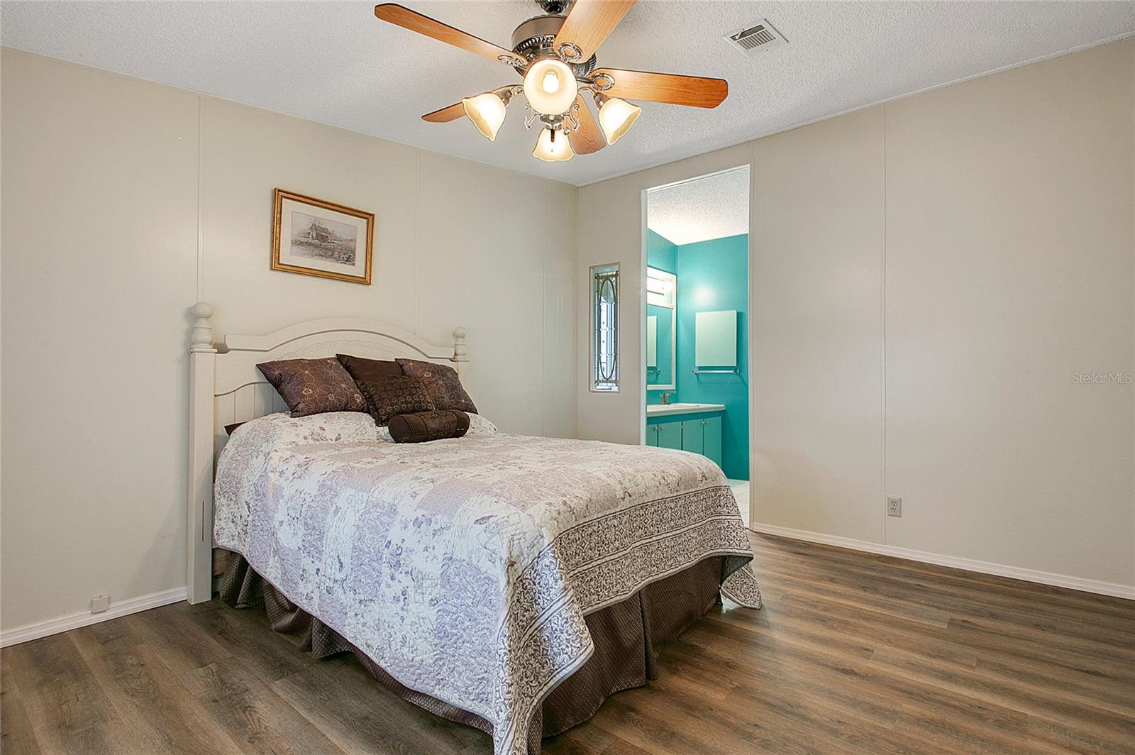 Image 18 of 36 For 1559 Nassau Circle