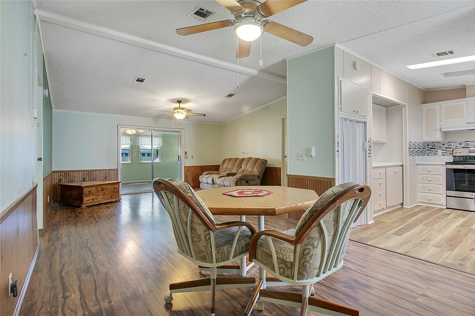 Image 7 of 36 For 1559 Nassau Circle