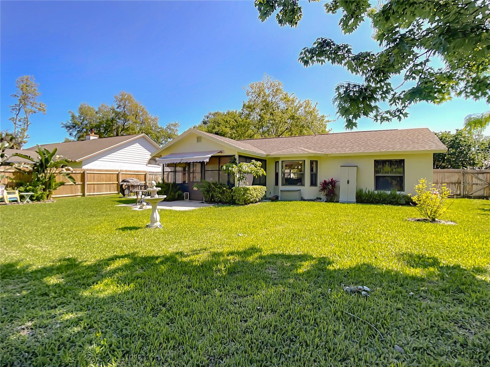 Image 24 of 26 For 4039 Waterbridge Circle