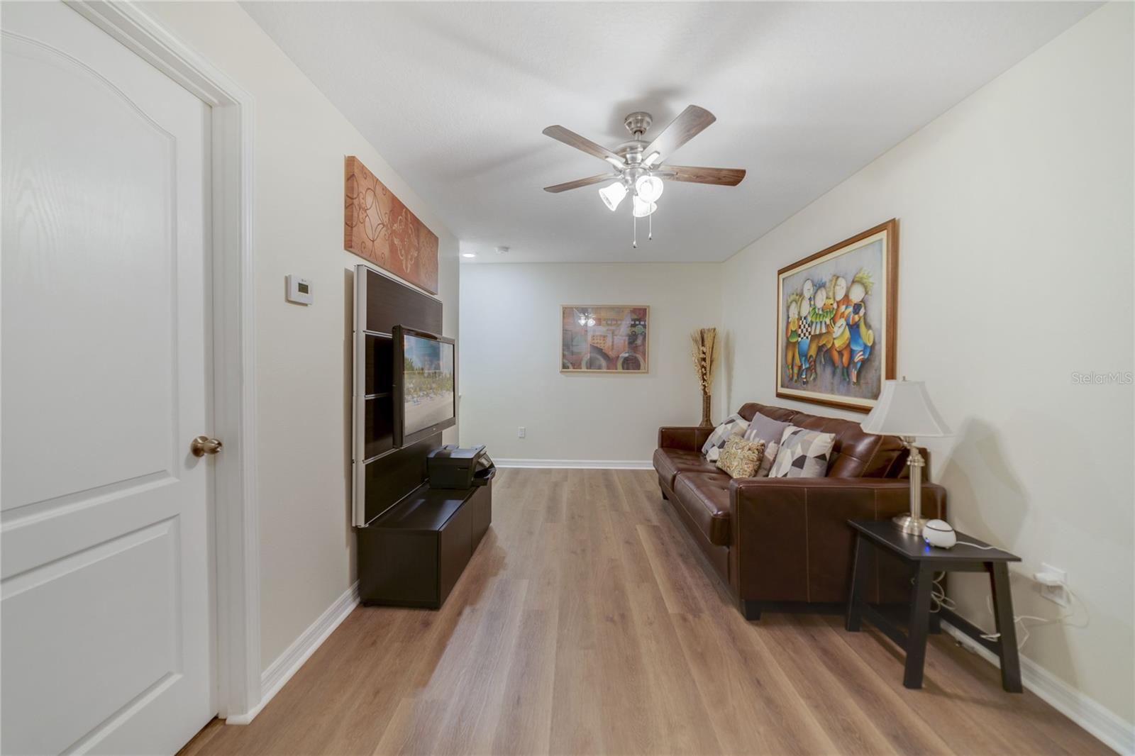 Image 17 of 29 For 3349 Rodrick Circle