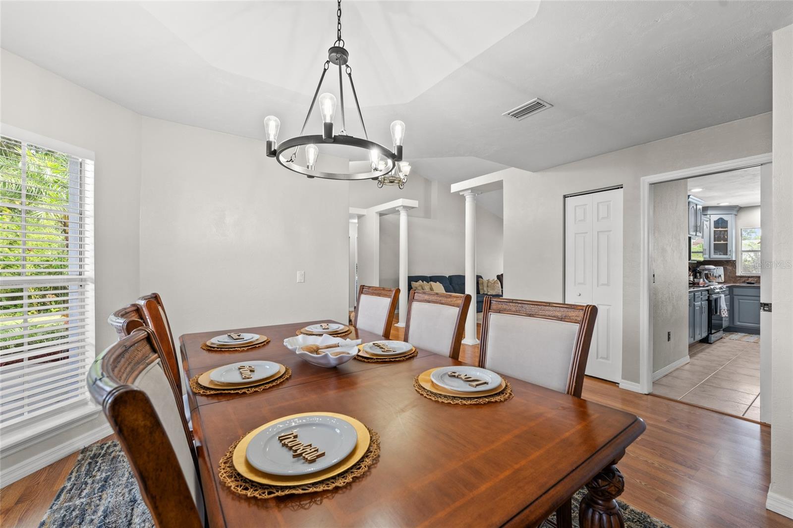 Image 7 of 32 For 5949 Broken Bow Lane