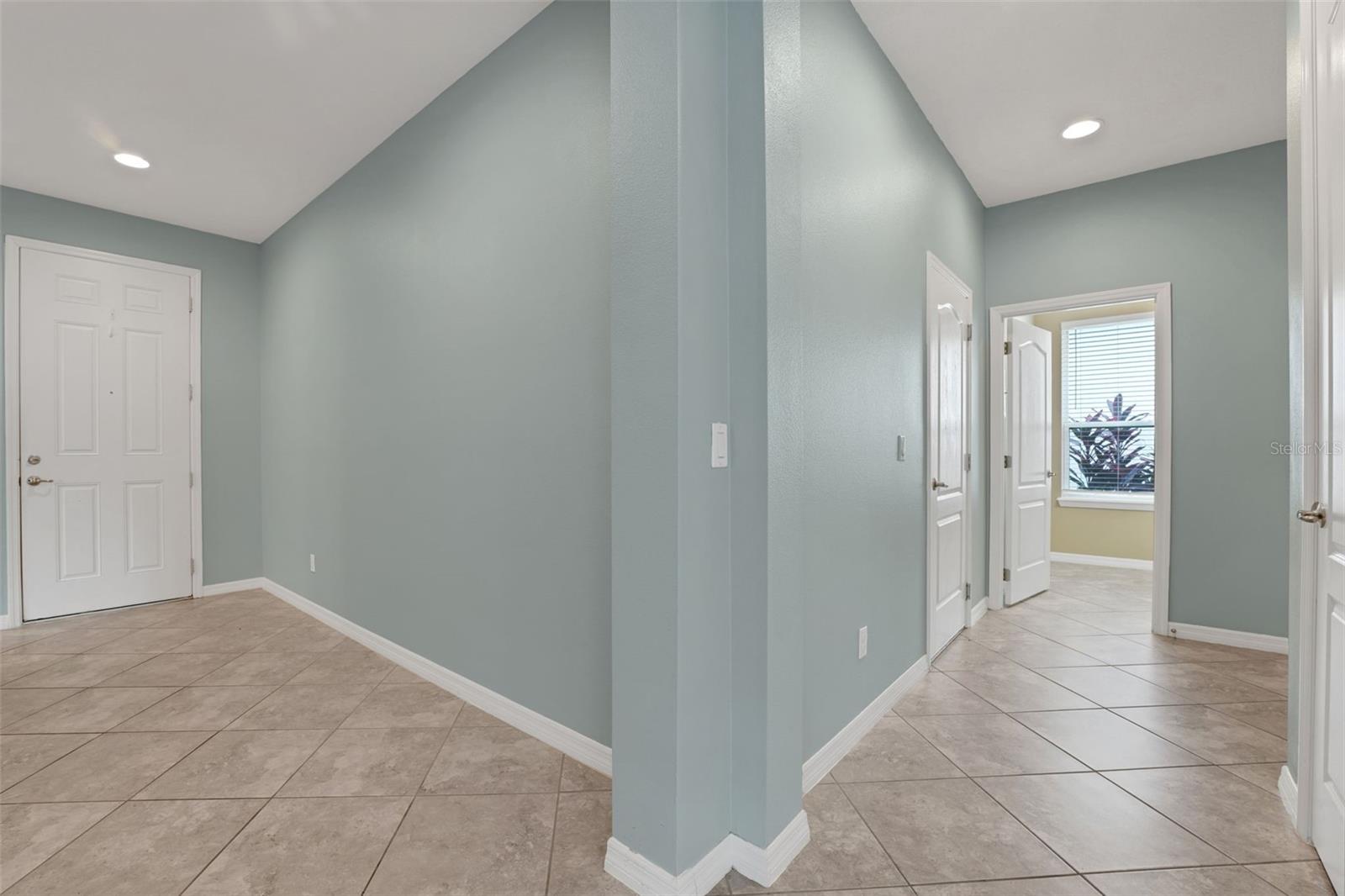 Image 16 of 63 For 7540 Bishop Square Drive