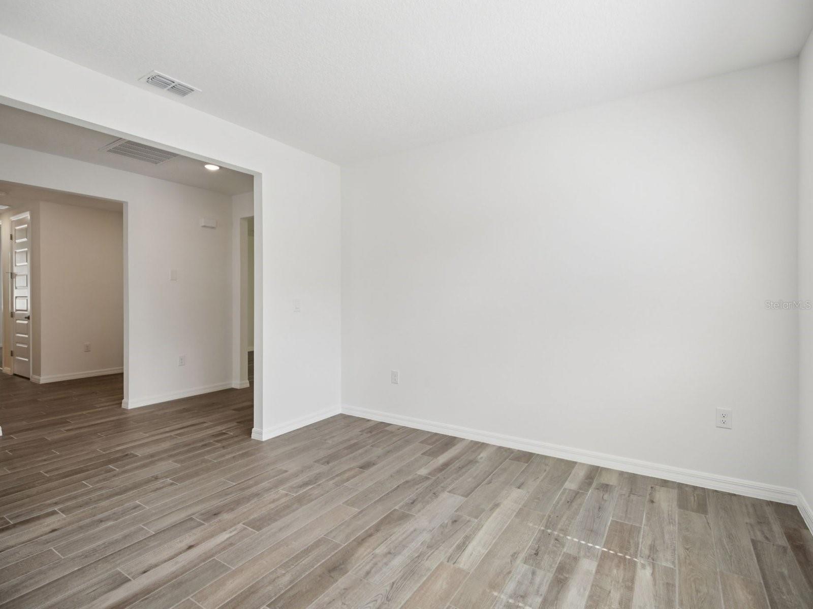 Image 23 of 47 For 13824 Richland Gulf Circle