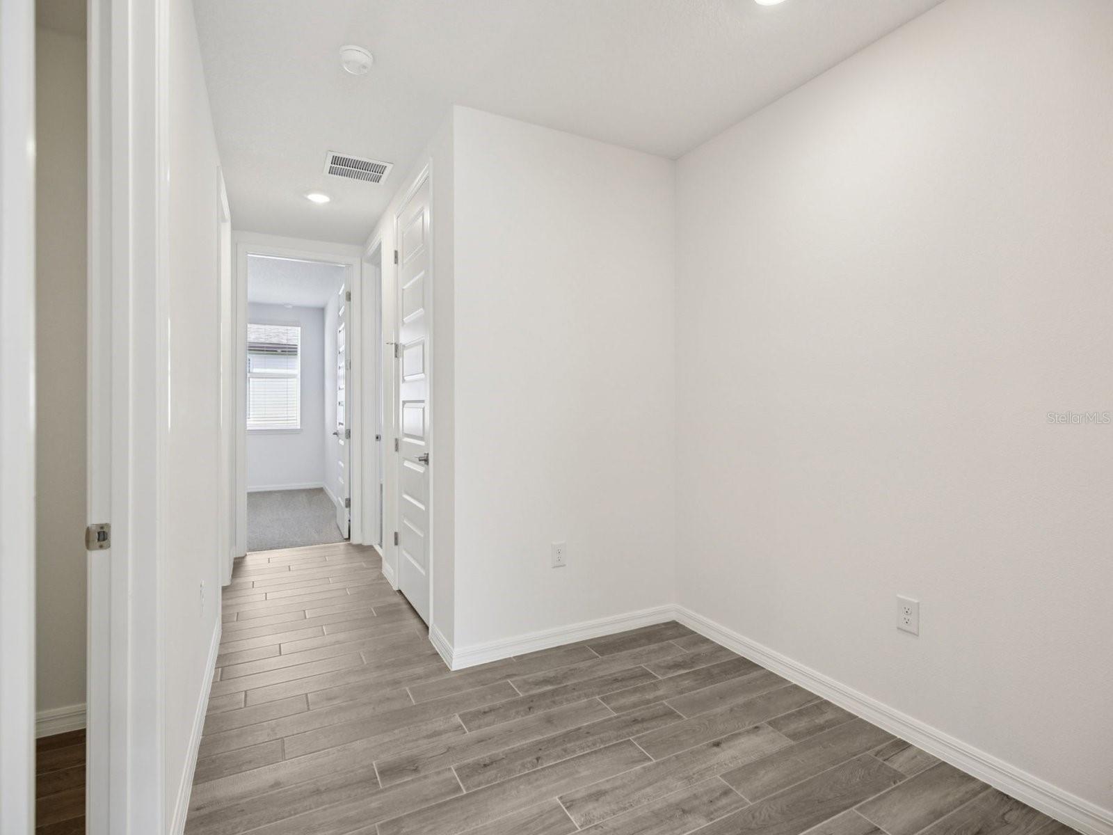 Image 26 of 47 For 13824 Richland Gulf Circle