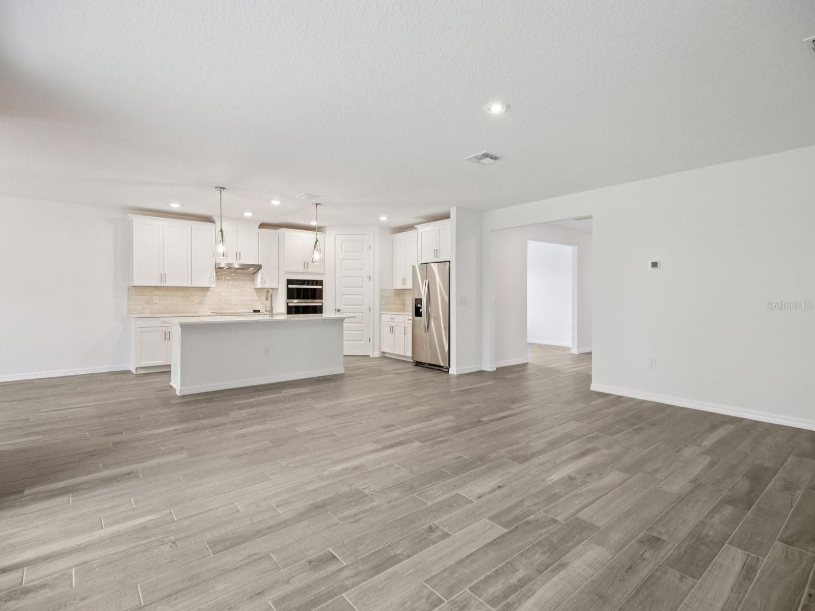 Image 9 of 47 For 13824 Richland Gulf Circle