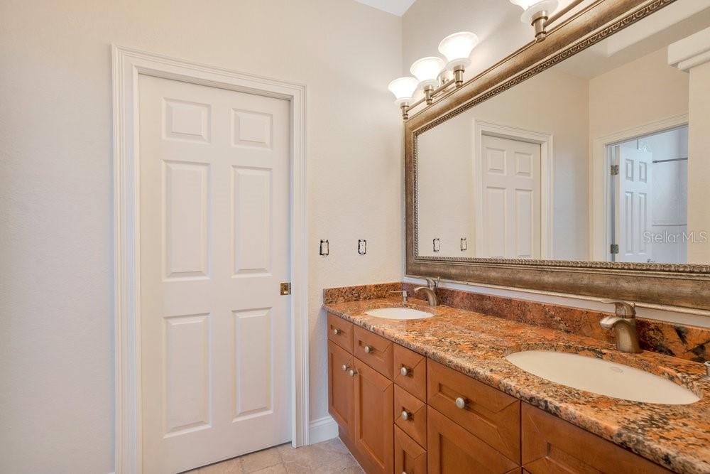 Image 11 of 80 For 8527 Summerville Place