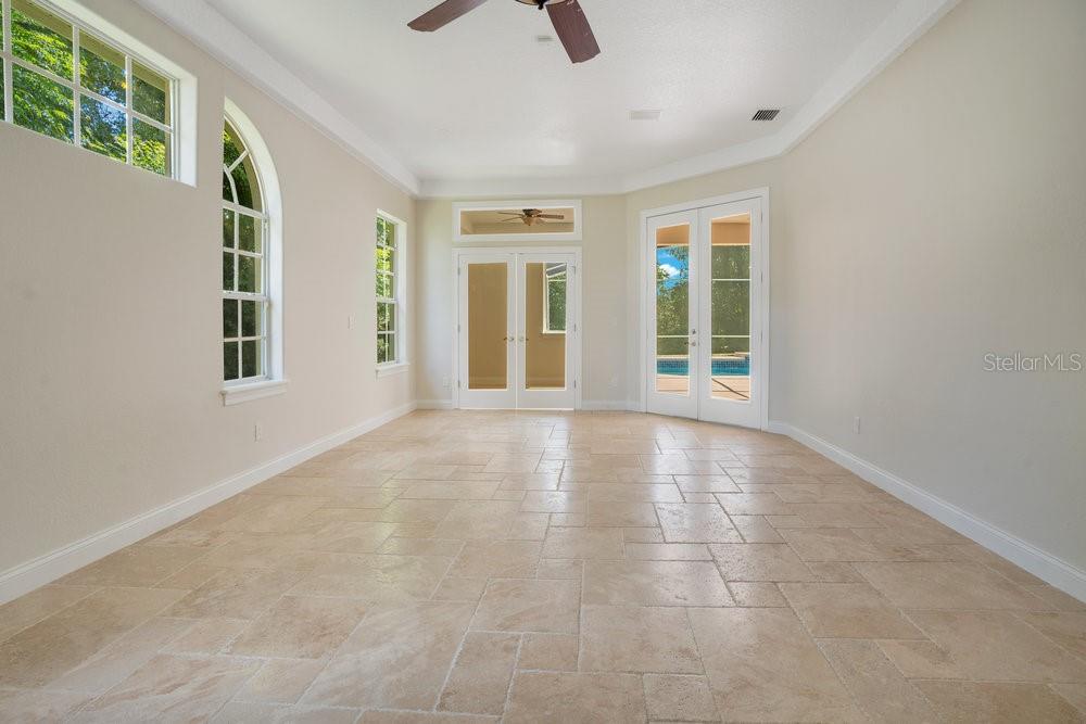 Image 19 of 80 For 8527 Summerville Place