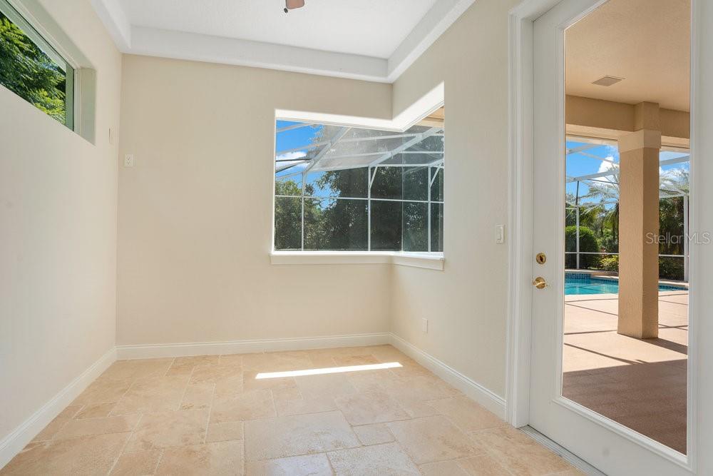 Image 20 of 80 For 8527 Summerville Place