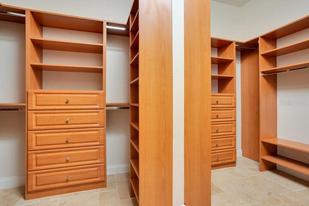 Image 22 of 80 For 8527 Summerville Place