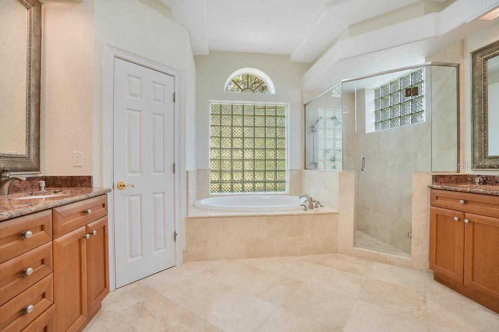 Image 23 of 80 For 8527 Summerville Place