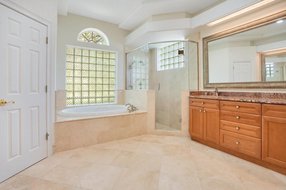 Image 25 of 80 For 8527 Summerville Place