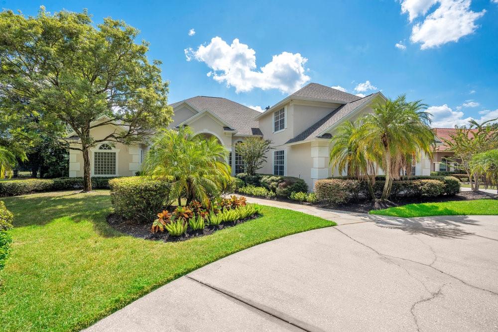 Image 3 of 80 For 8527 Summerville Place