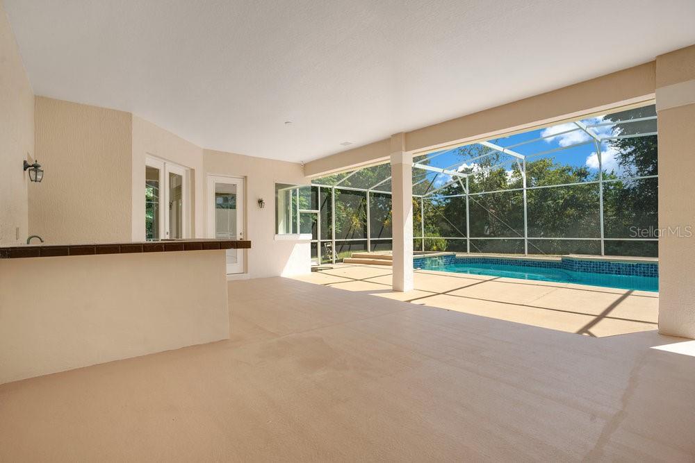 Image 31 of 80 For 8527 Summerville Place