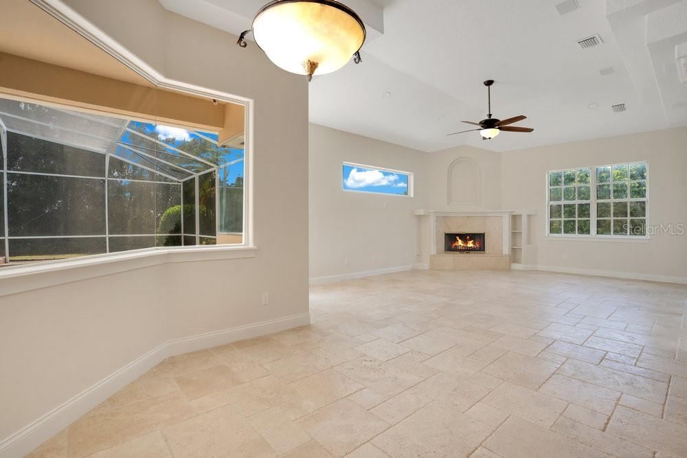 Image 57 of 80 For 8527 Summerville Place