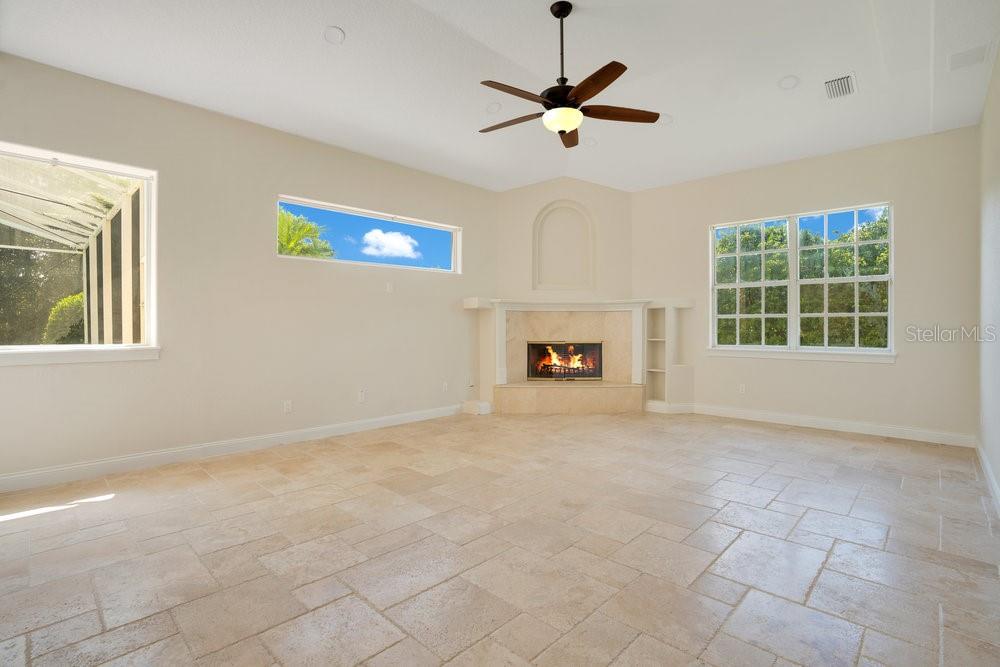 Image 59 of 80 For 8527 Summerville Place