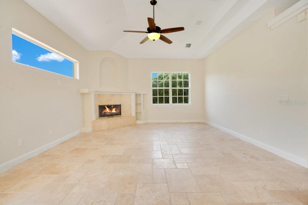 Image 61 of 80 For 8527 Summerville Place