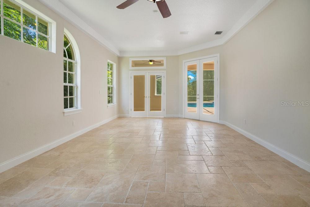 Image 72 of 80 For 8527 Summerville Place
