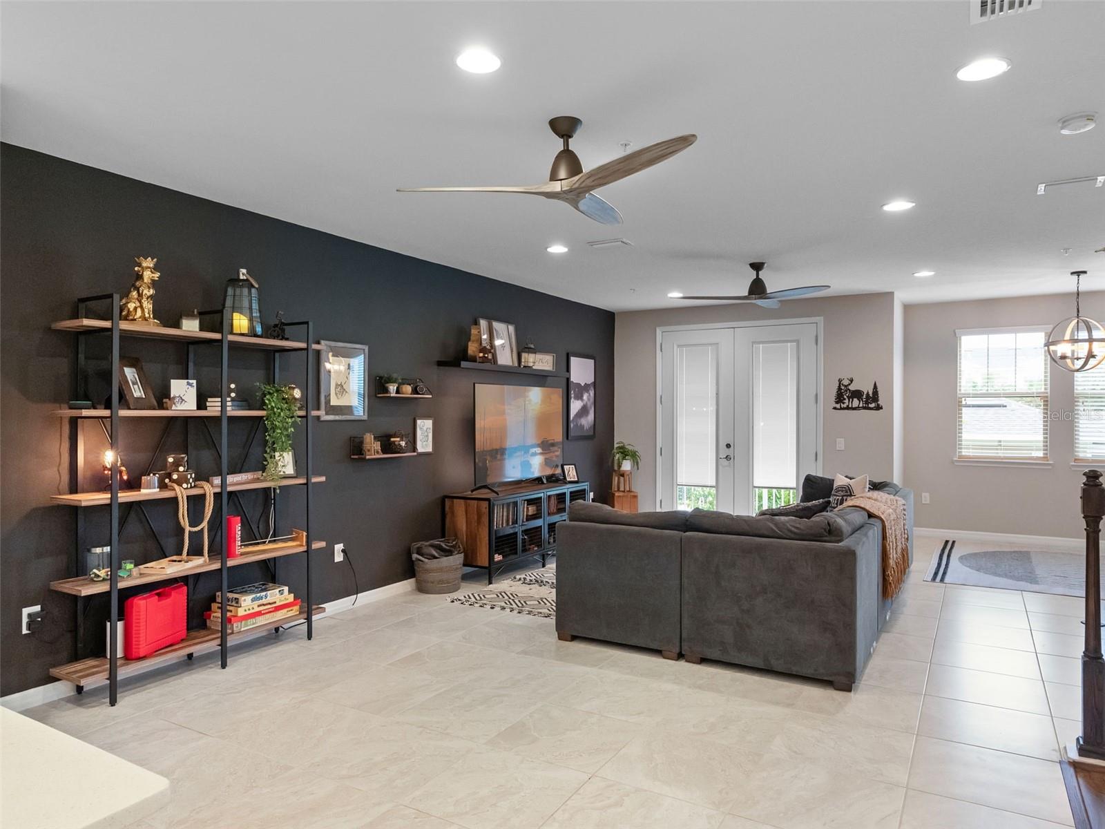 Image 15 of 60 For 465 Portico Court
