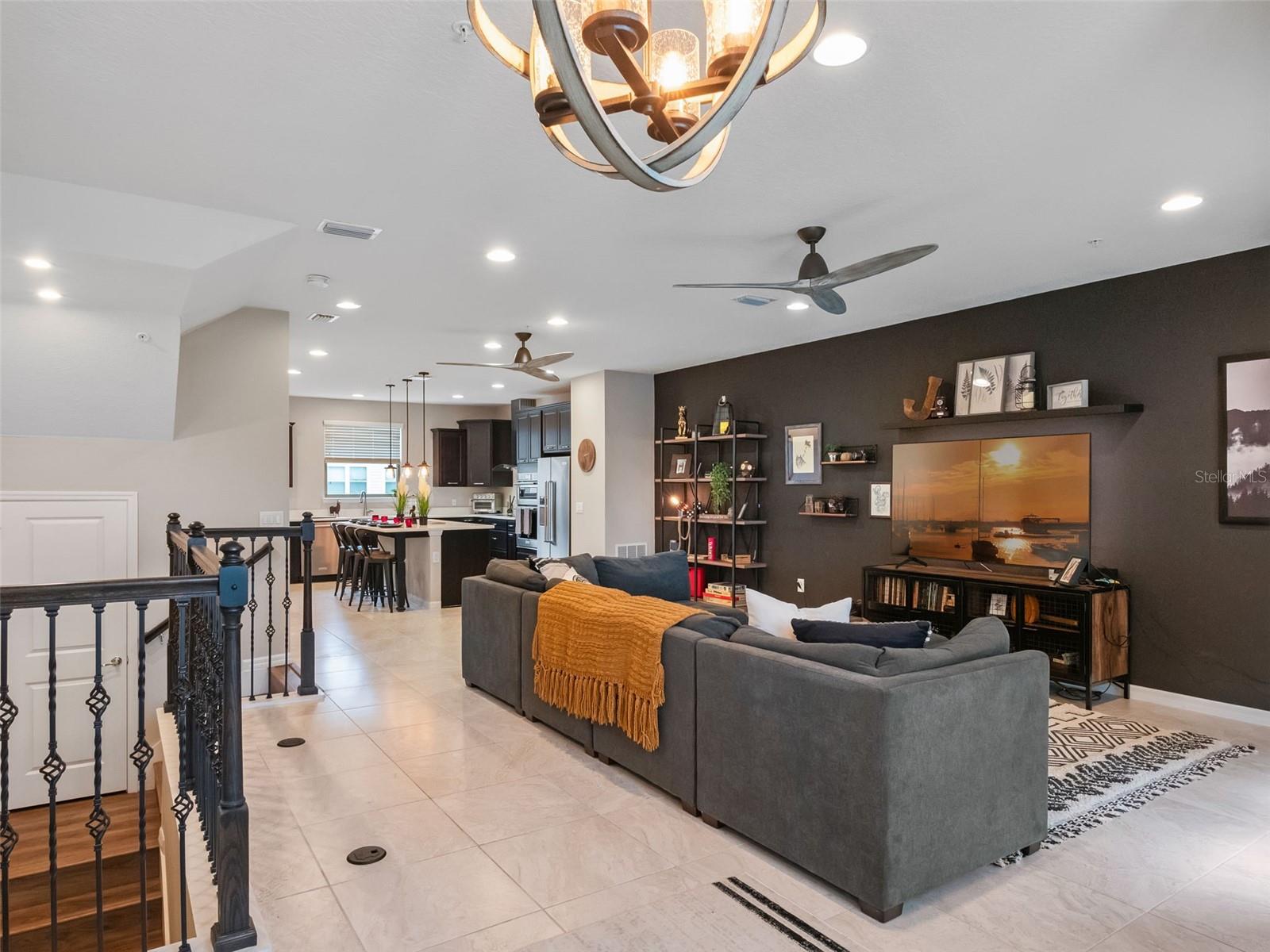 Image 19 of 60 For 465 Portico Court
