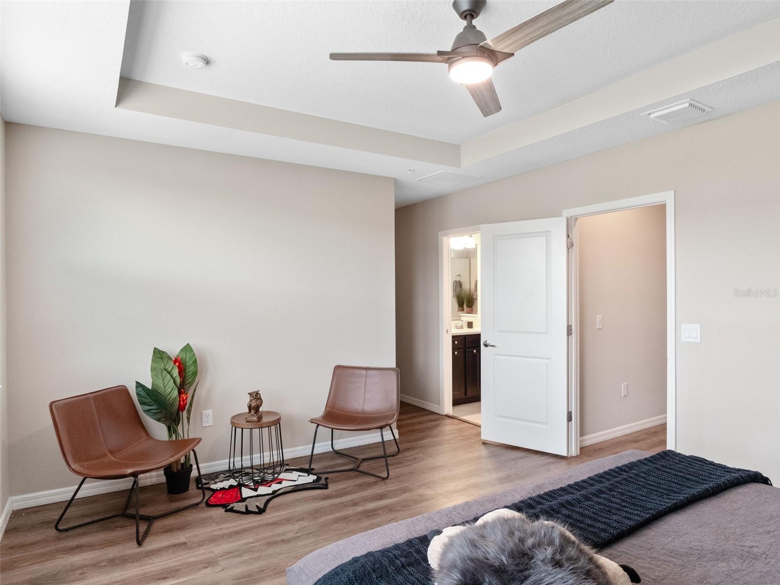 Image 36 of 60 For 465 Portico Court