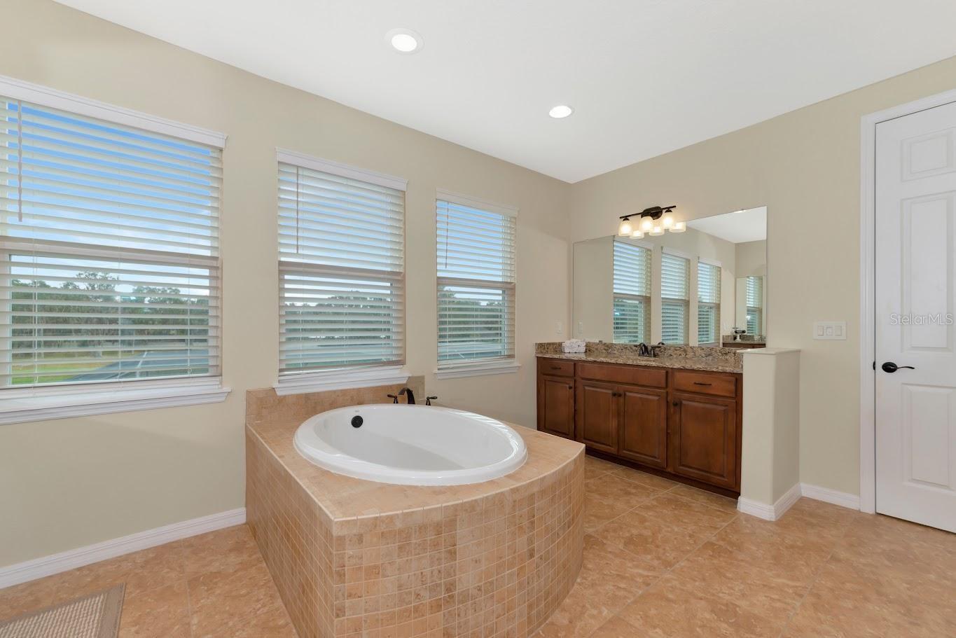 Image 33 of 50 For 7315 Bianco Duck Court