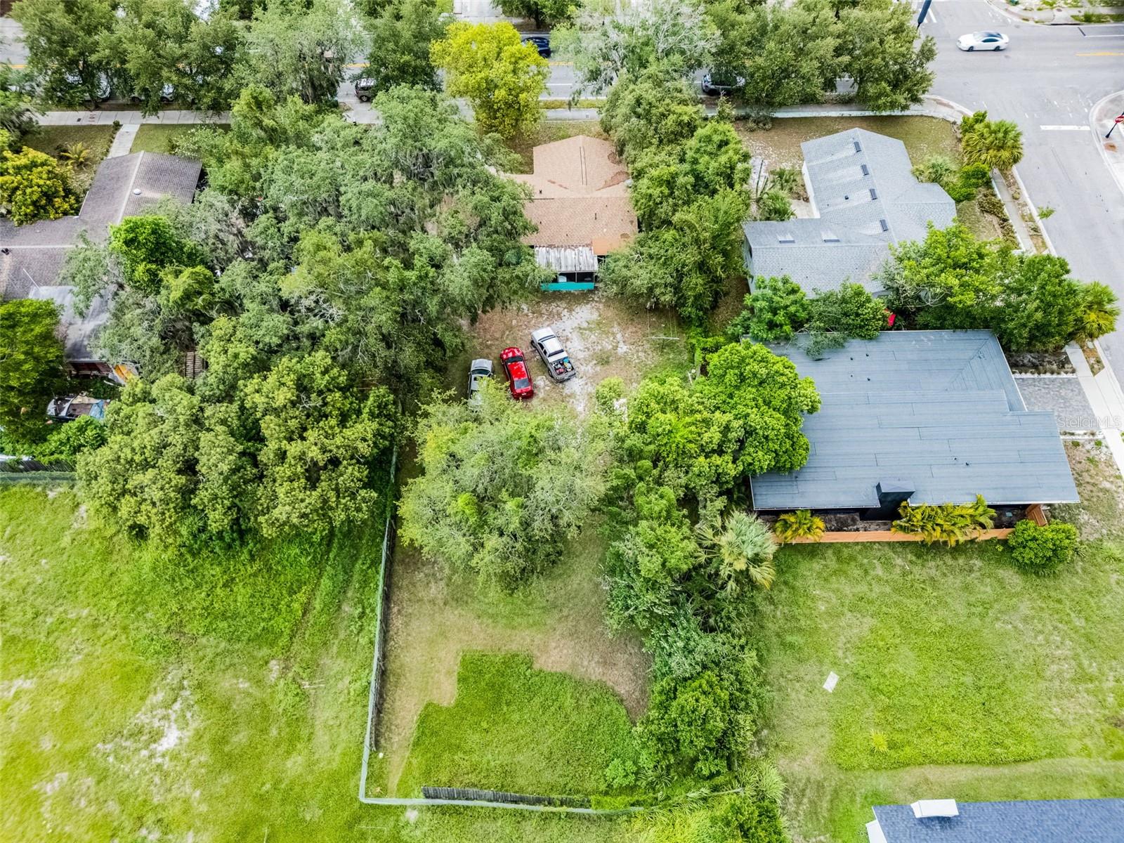 Image 14 of 41 For 770 Webster Avenue Rear Lot