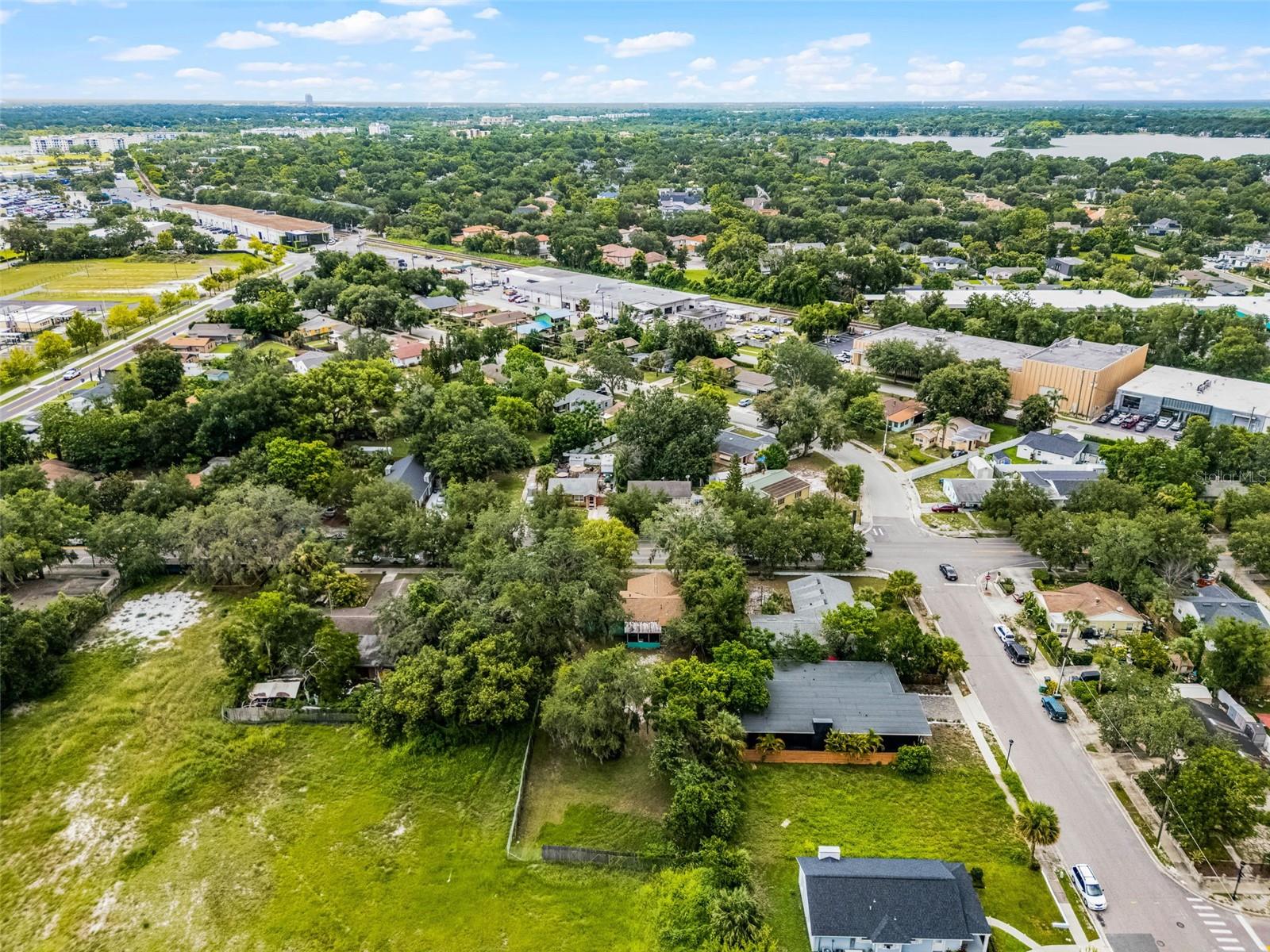 Image 17 of 41 For 770 Webster Avenue Rear Lot